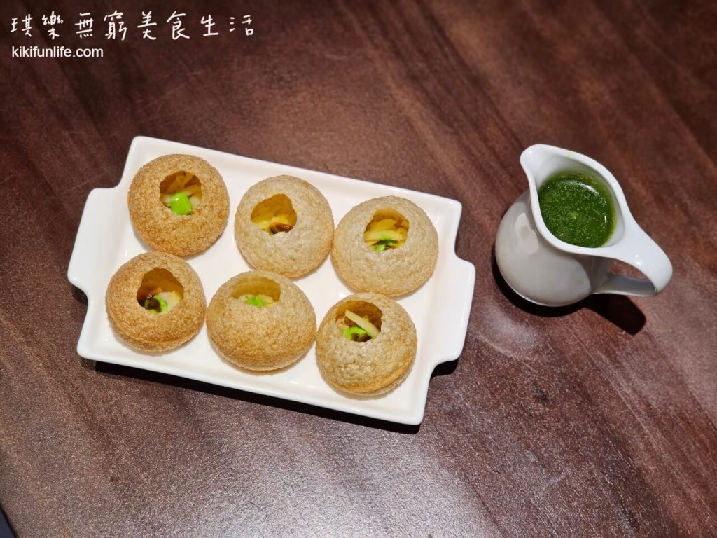 HOLI Indian Restaurant JianXing_活力印度餐廳健行店_台中異國料理餐廳_SOGO百貨美食_科博館附近美食_金典酒店附近餐廳_台中必吃美食_印度料理_印度小吃_Pani Puri Shot_爆漿脆球點心2