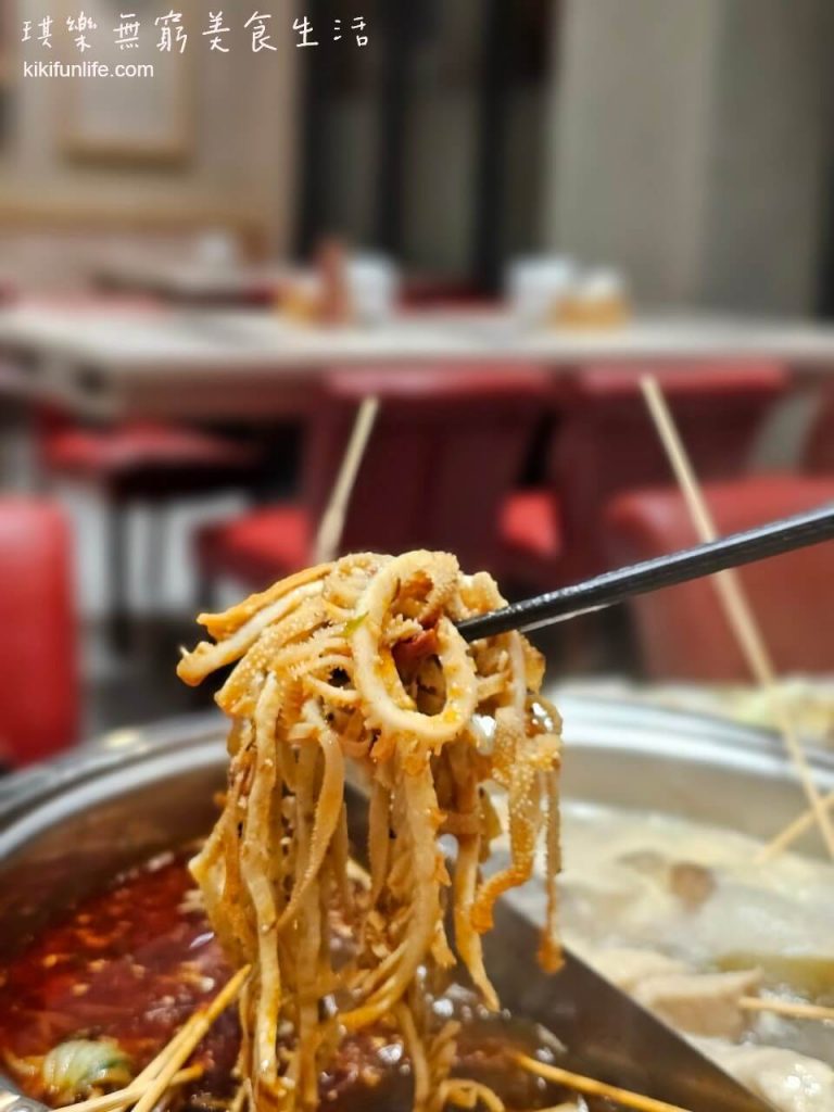 台中西屯餐廳推薦_餉串串_麻辣串串香_台中麻辣鍋鴛鴦鍋_東海美食_中科商圈聚餐_台中火鍋推薦43