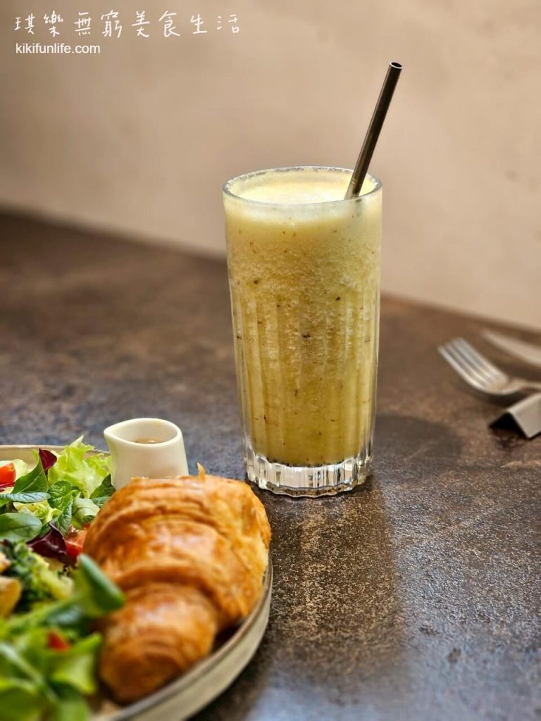 入厝Entry Coffee Bistro_台中早午餐推薦_好停車_不限時咖啡廳_台中早餐_台中咖啡_台中火車站美食_台中東區美食_台中東區餐酒館_台中lalaport附近美食_台中咖啡廳推薦_天然抗氧化_現打果汁