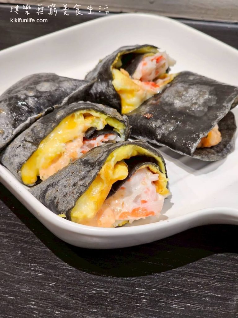 凱恩廚房_K.in Kitchen_台中宵夜推薦_南屯美食_南屯晚餐宵夜_台中美式漢堡_台中深夜美食_台中平價晚餐推薦_台中蛋餅推薦_文心森林公園美食_蟹肉龍蝦沙拉蛋餅