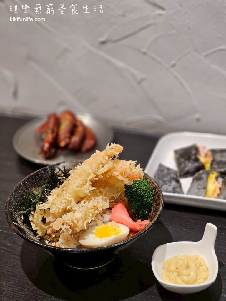 凱恩廚房_K.in Kitchen_台中宵夜推薦_南屯美食_南屯晚餐宵夜_台中美式漢堡_台中深夜美食_台中平價晚餐推薦_台中蛋餅推薦_文心森林公園美食_海老黃金炸蝦丼