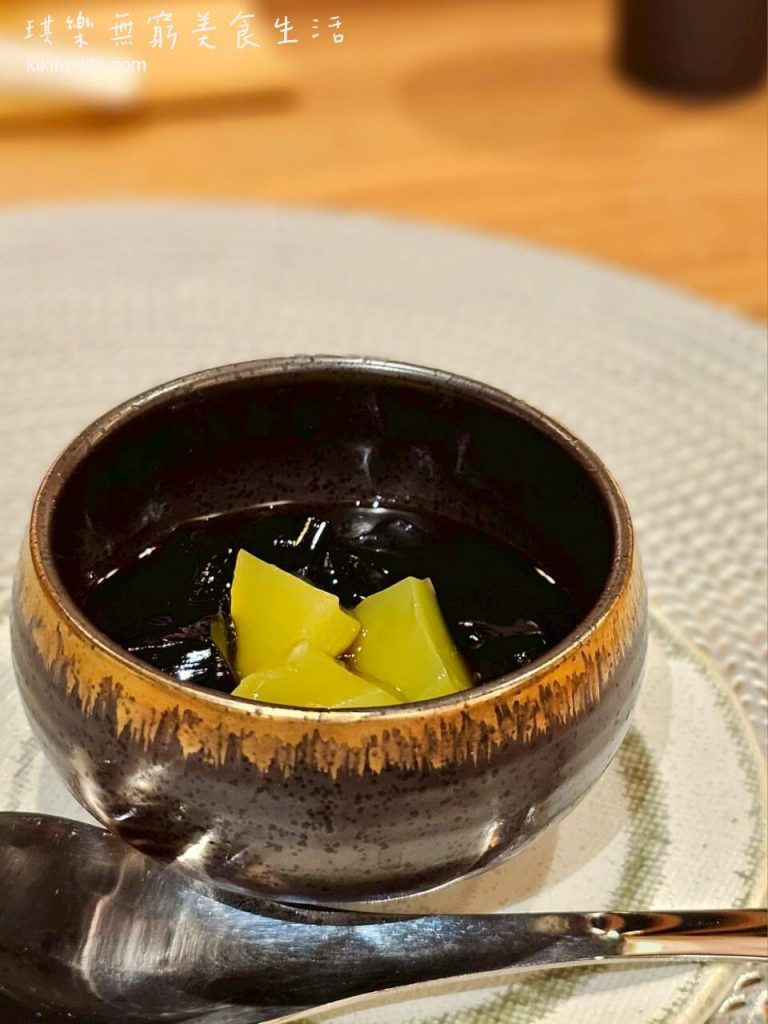 椿彩割烹壽司_台中日式料理_台中西區美食_台中餐廳推薦_台中日本料理_台中壽司_無菜單料理_台中無菜單日本料理_Omakase_板前壽司_精明一街美食_台中精明商圈餐廳推薦_甜點＿仙草粉粿