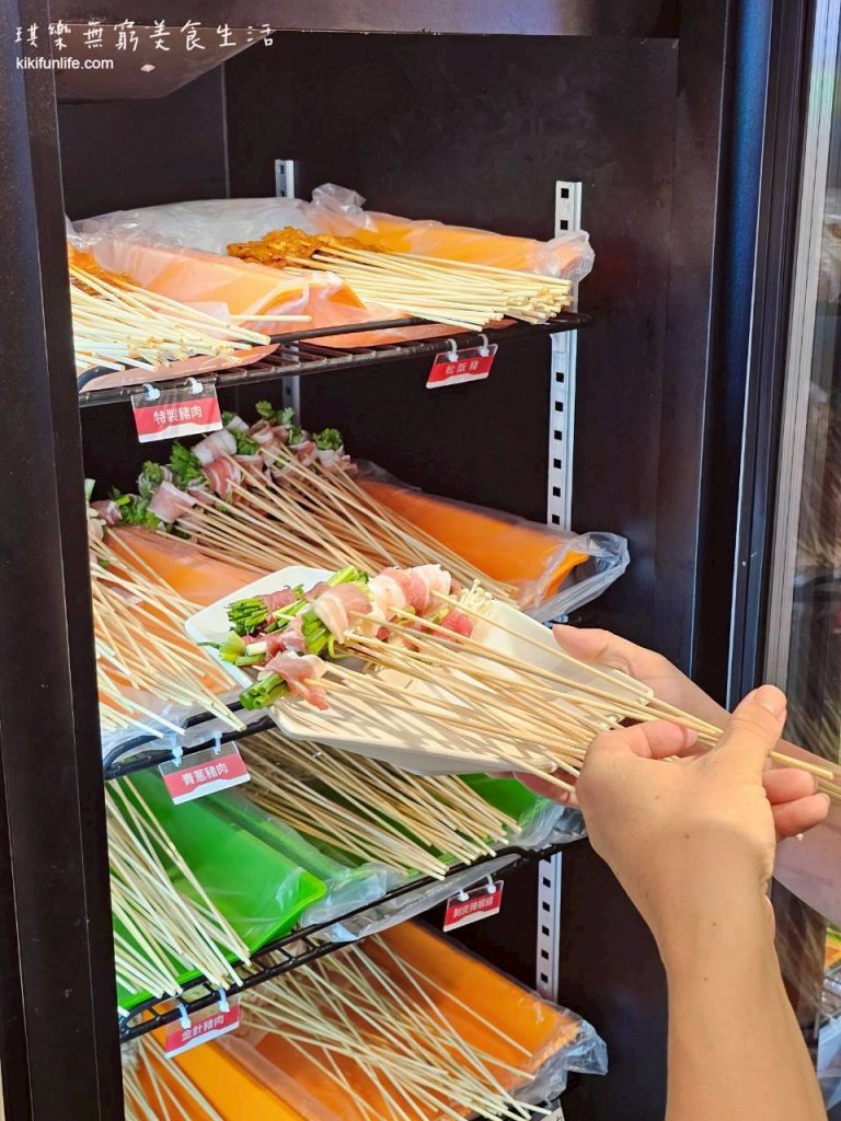大吉籤PLUS+_麻辣串串鍋_潭子旗艦店_台中火鍋推薦_道地四川料理_潭子宵夜_台中餐廳_洲際棒球場附近美食_串串自取