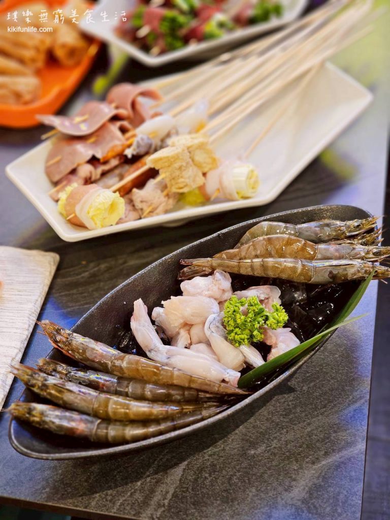 大吉籤PLUS+_麻辣串串鍋_潭子旗艦店_台中火鍋推薦_道地四川料理_潭子宵夜_台中餐廳_洲際棒球場附近美食_金玉鮮白蝦
