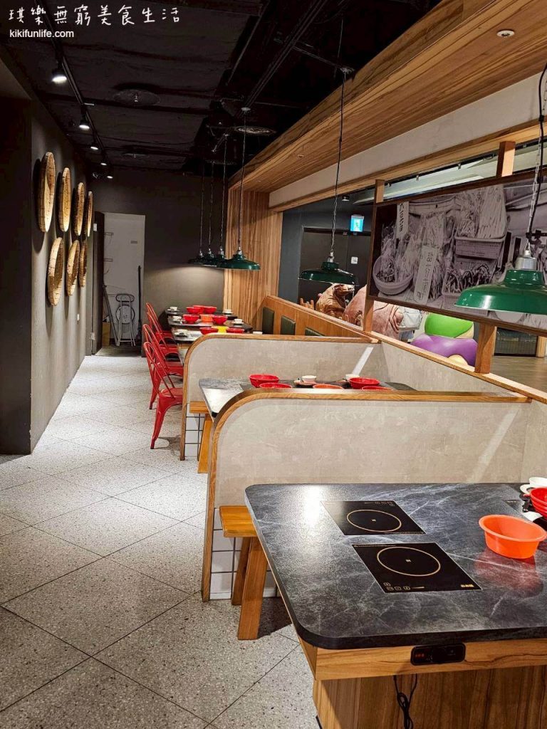 台中西區餐廳推薦_蔬盈市場火鍋台中金典門市_金典酒店3樓_吃到飽火鍋_素食友善_金典綠園道附近美食_座位環境