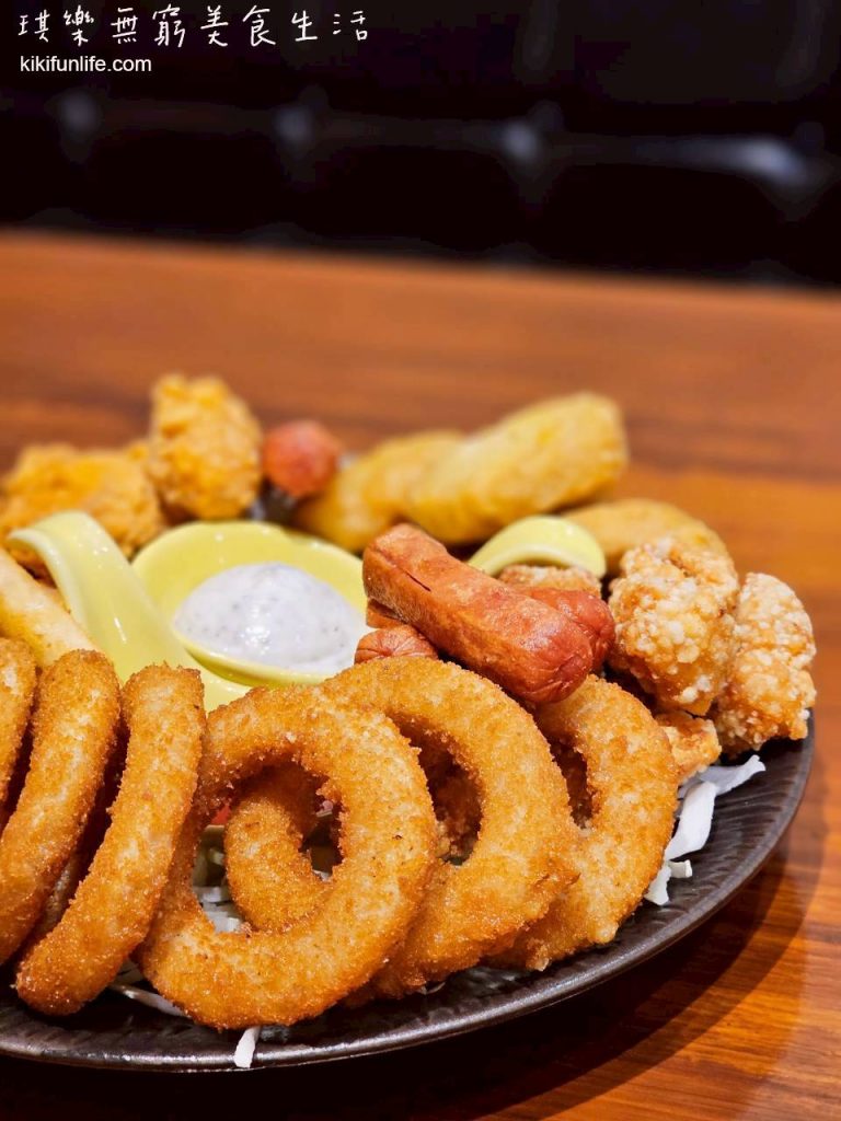 中央公園附近美食_壹陸樹洞慢活藝術餐廳_台中餐酒館推薦_西屯美食_台中晚餐_台中調酒_逢甲酒吧推薦_逢甲餐酒館_夜宴小酌集_炸物拼盤2