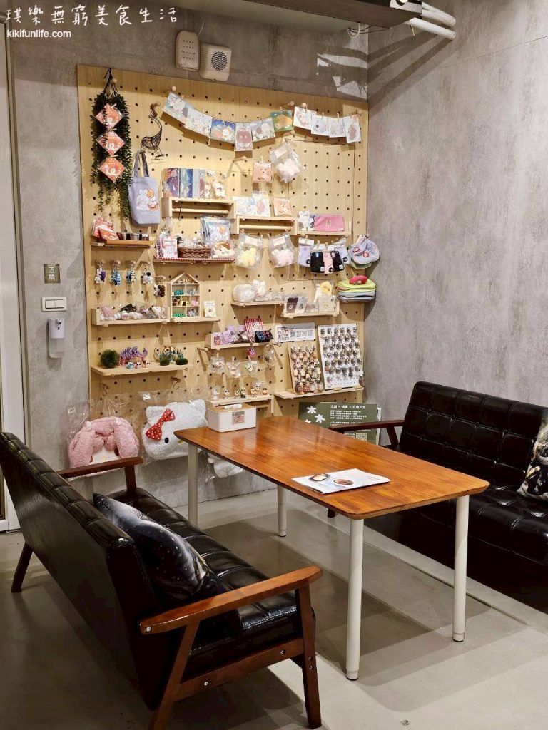 中央公園附近美食_壹陸樹洞慢活藝術餐廳_台中餐酒館推薦_西屯美食_台中晚餐_台中調酒_逢甲酒吧推薦_逢甲餐酒館_壹陸樹洞內部裝潢2