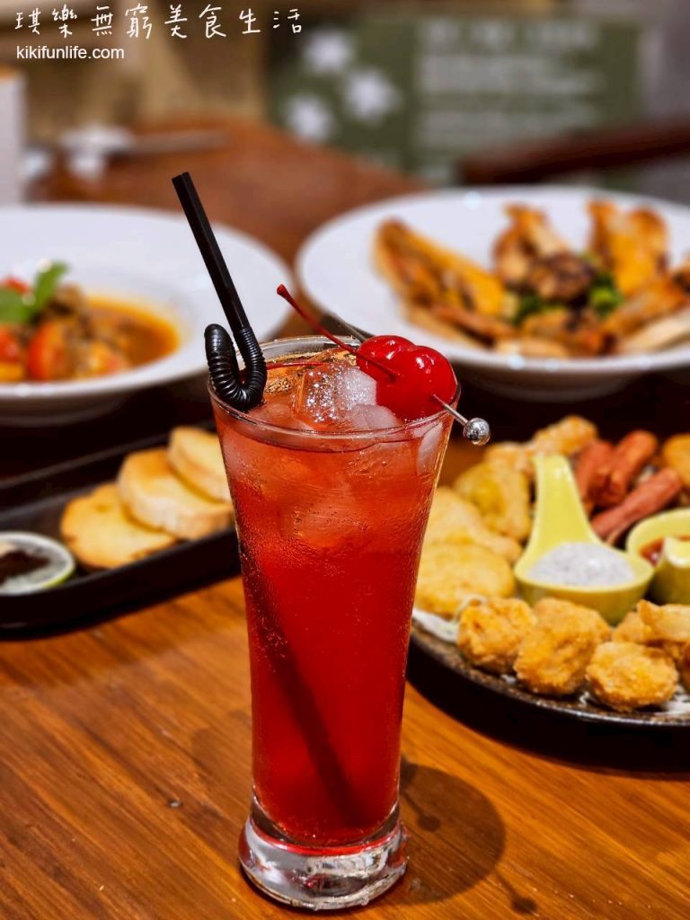 中央公園附近美食_壹陸樹洞慢活藝術餐廳_台中餐酒館推薦_西屯美食_台中晚餐_台中調酒_逢甲酒吧推薦_逢甲餐酒館_維多利亞的夢_女生調酒