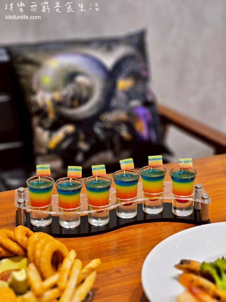中央公園附近美食_壹陸樹洞慢活藝術餐廳_台中餐酒館推薦_西屯美食_台中晚餐_台中調酒_逢甲酒吧推薦_逢甲餐酒館_七色霧語_shots調酒