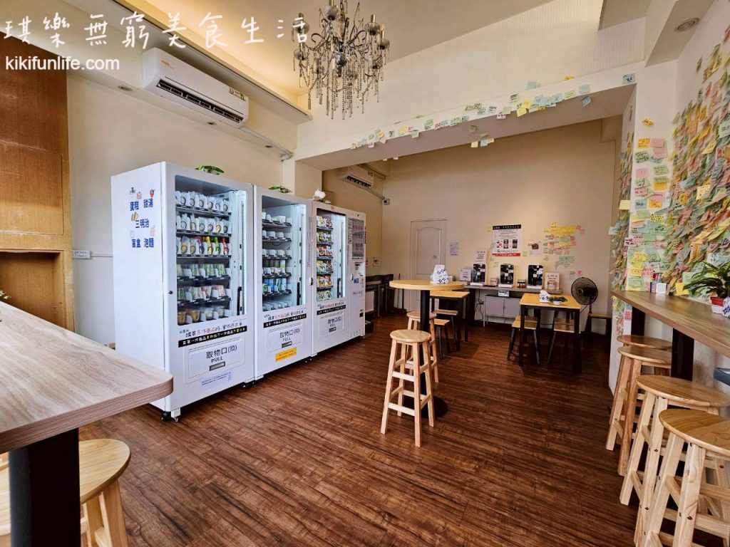 台中美食推薦_遊盒麵崇德店_店內環境_懶人美食_台中北屯宵夜推薦_韓國無人拉麵店_24小時自助泡麵店_無人泡麵店_台中宵夜推薦_北屯必吃