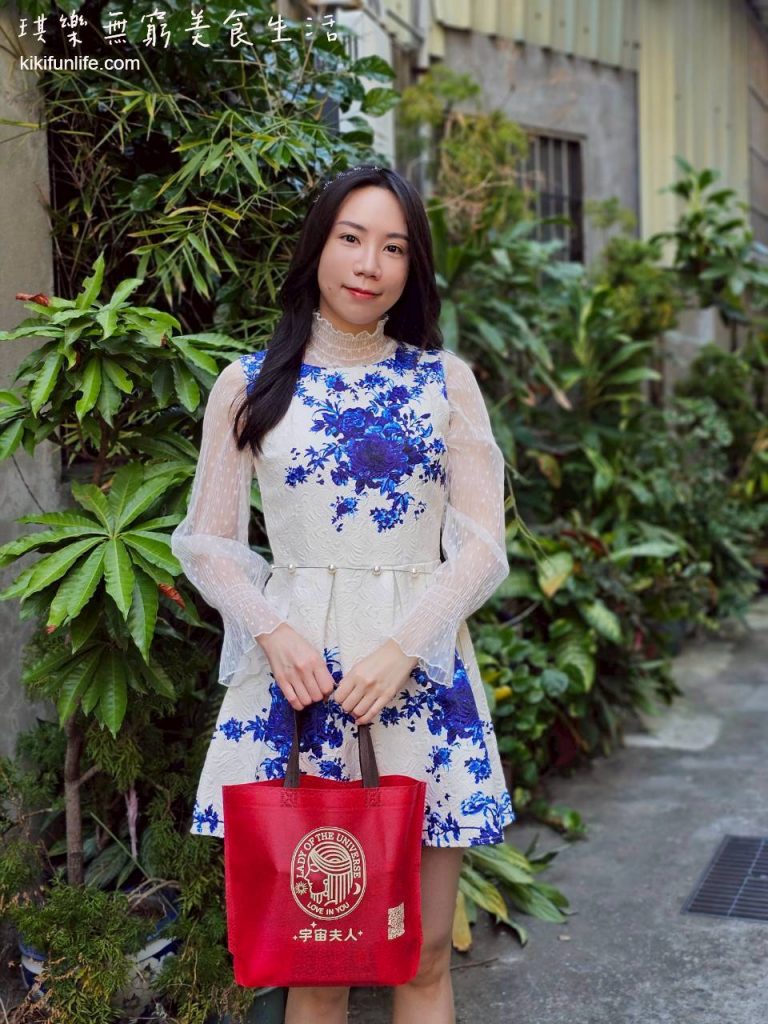 宇宙夫人_紅色手提袋_送禮推薦_人氣手工餅乾推薦_桃園伴手禮推薦_辦公室團購下午茶_團購甜點_常溫甜點推薦_法式千層酥推薦_宅配美食