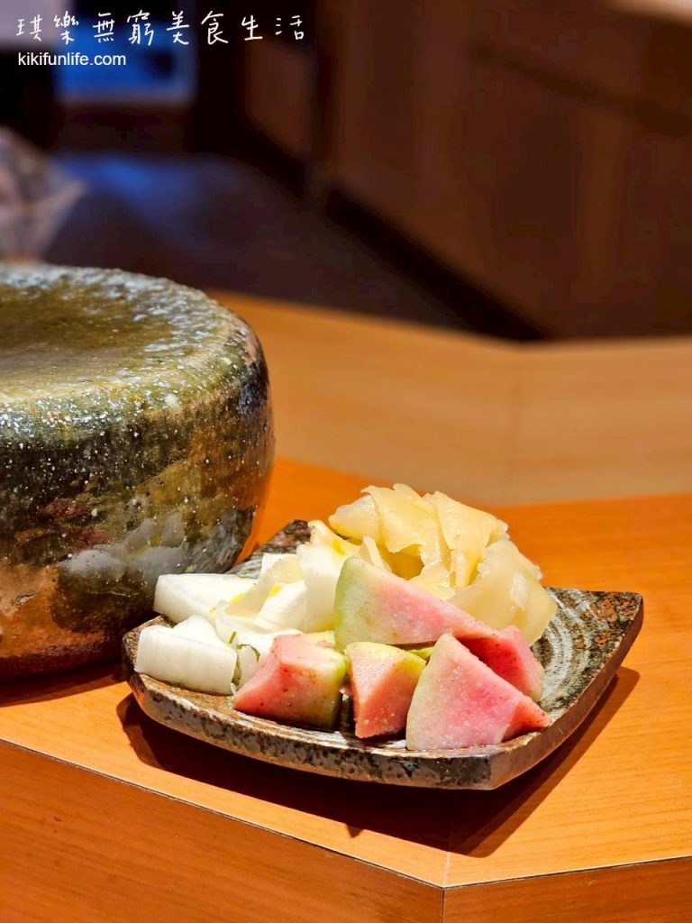 匠旬割烹_無菜單日本料理_Omakase_台中北屯無菜單日料_北屯餐廳推薦_台中壽司推薦_板前料理_日式料理_台中約會餐廳_台中必吃_北屯美食_開胃小菜醃漬物