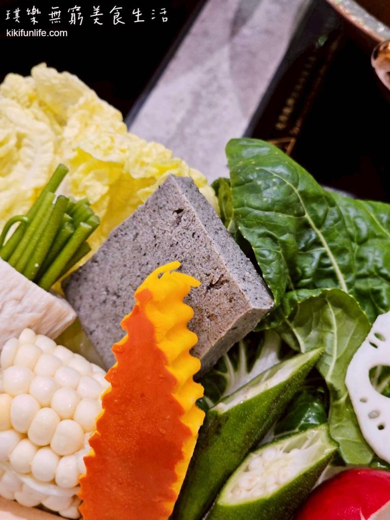 海港匠鍋_蔬食_極上野菜盛合_芝麻百葉豆腐_台中南屯美食_台中餐廳推薦_台中火鍋推薦_台中必吃鍋物_日式料理_台中日本料理推薦