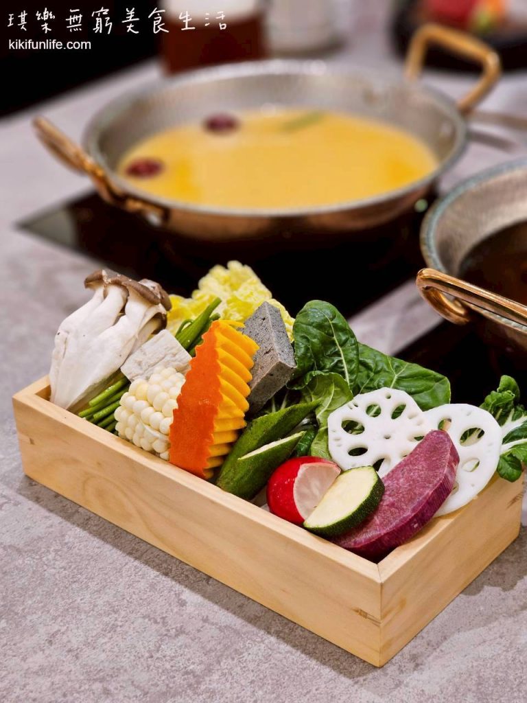 海港匠鍋_蔬食_極上野菜盛合_台中南屯美食_台中餐廳推薦_台中火鍋推薦_台中必吃鍋物_日式料理_台中日本料理推薦