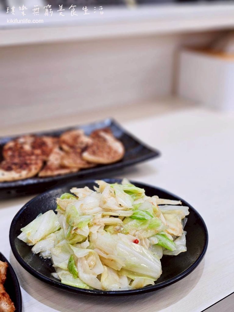 禾蒔鐵板料理_台中鐵板燒推薦_台中平價鐵板燒_西屯美食_高CP值西屯餐廳推薦_台中平價美食_套餐_炒高麗菜_季節時蔬_炒青菜