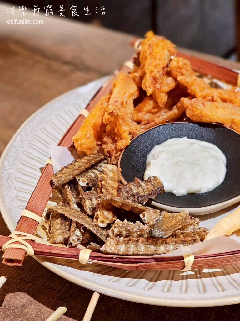 DOKI TOKI心動時光屋_台中日式居酒屋推薦_勤美餐廳_台中串燒_台中宵夜推薦_台中西區美食_炸物拼盤_雞軟骨_鰻魚骨