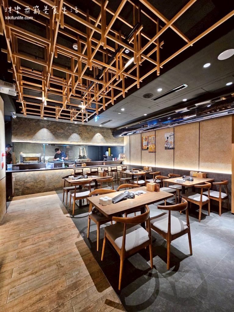 DOKI TOKI心動時光屋_內部裝潢_透明廚房_台中日式居酒屋推薦_勤美餐廳_台中宵夜推薦_台中西區美食_草悟道美食_台中晚餐推薦