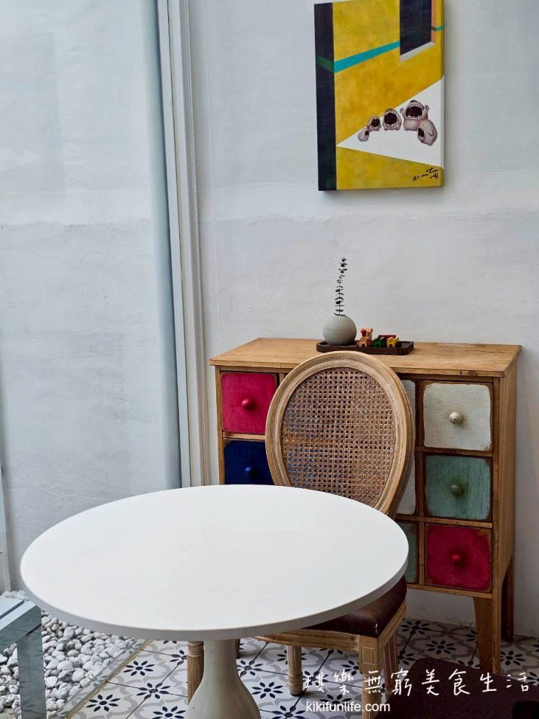 台中西區早午餐_L'espace老陳小圓法漢堡專賣店_漢堡推薦_台中美術館美食_美術館綠園道餐廳推薦