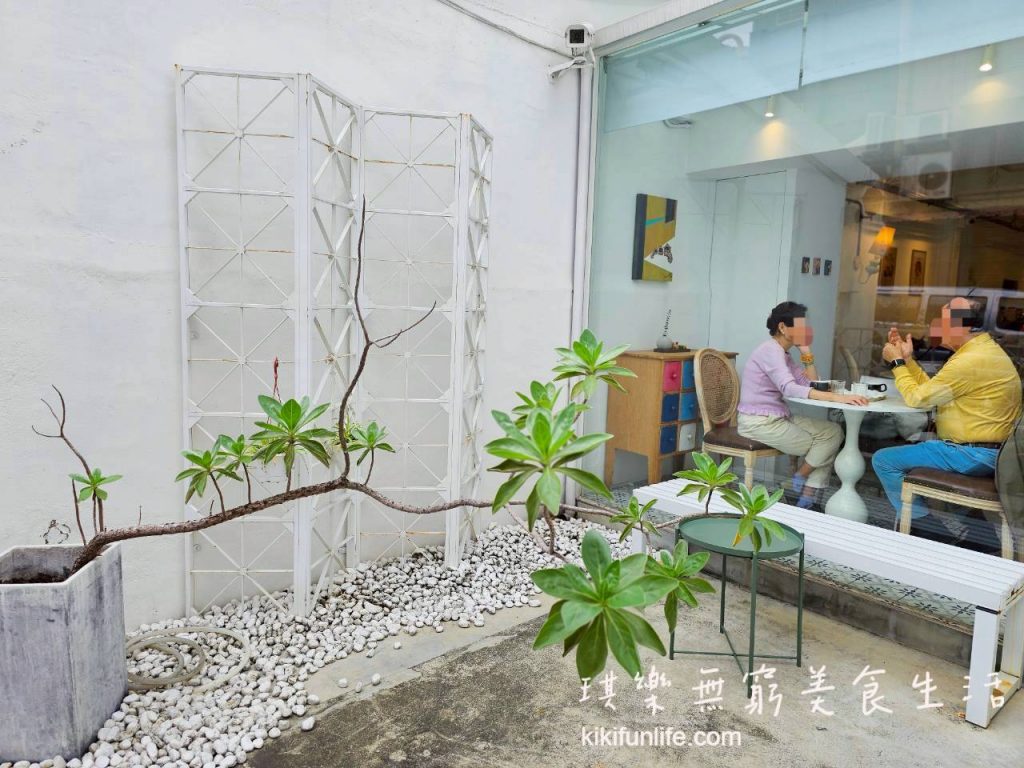 台中西區早午餐_L'espace老陳小圓法漢堡專賣店_用餐環境