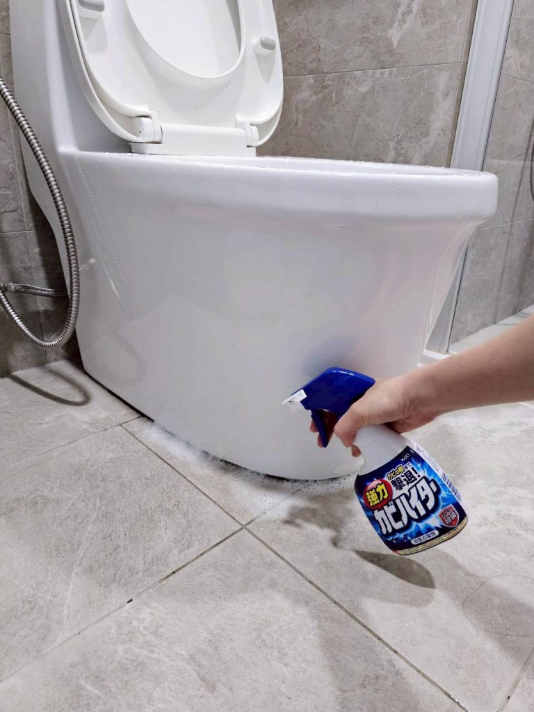 鹼性馬桶清潔劑推薦_魔術靈_浴室日本原裝去霉劑噴槍瓶400ml_浴室除霉推薦_馬桶清潔劑免刷_除霉噴霧