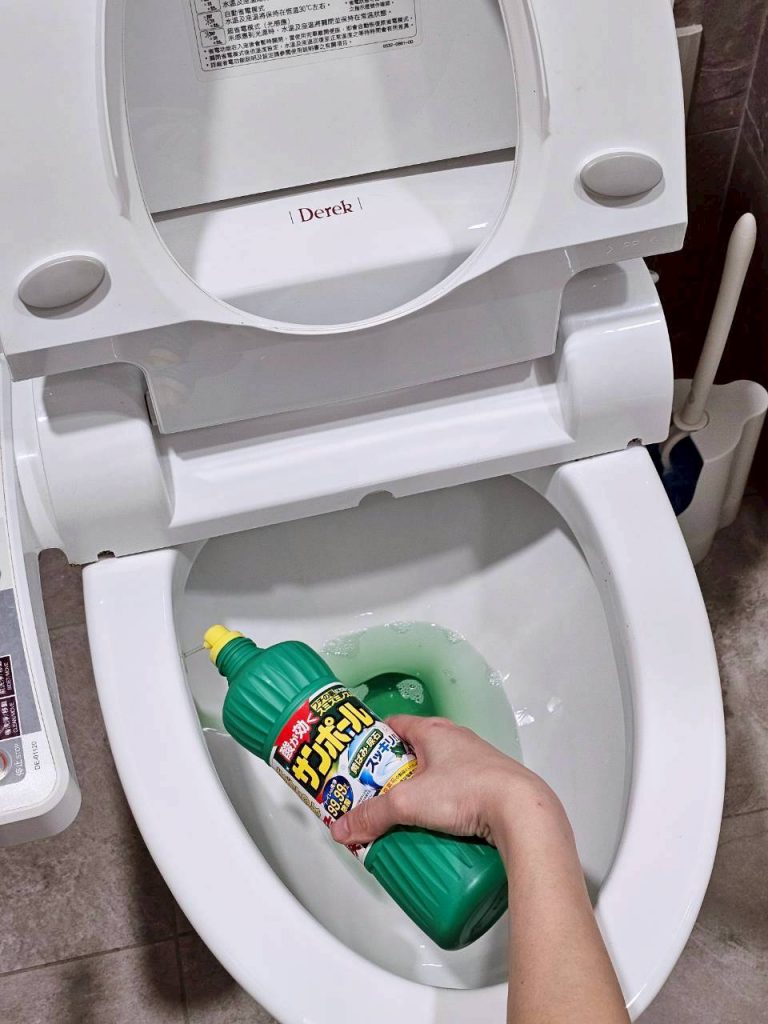 馬桶清潔劑推薦_日本金鳥SUNPOLE馬桶專用強力去污清潔洗劑_強力酸性清潔劑_使用方法