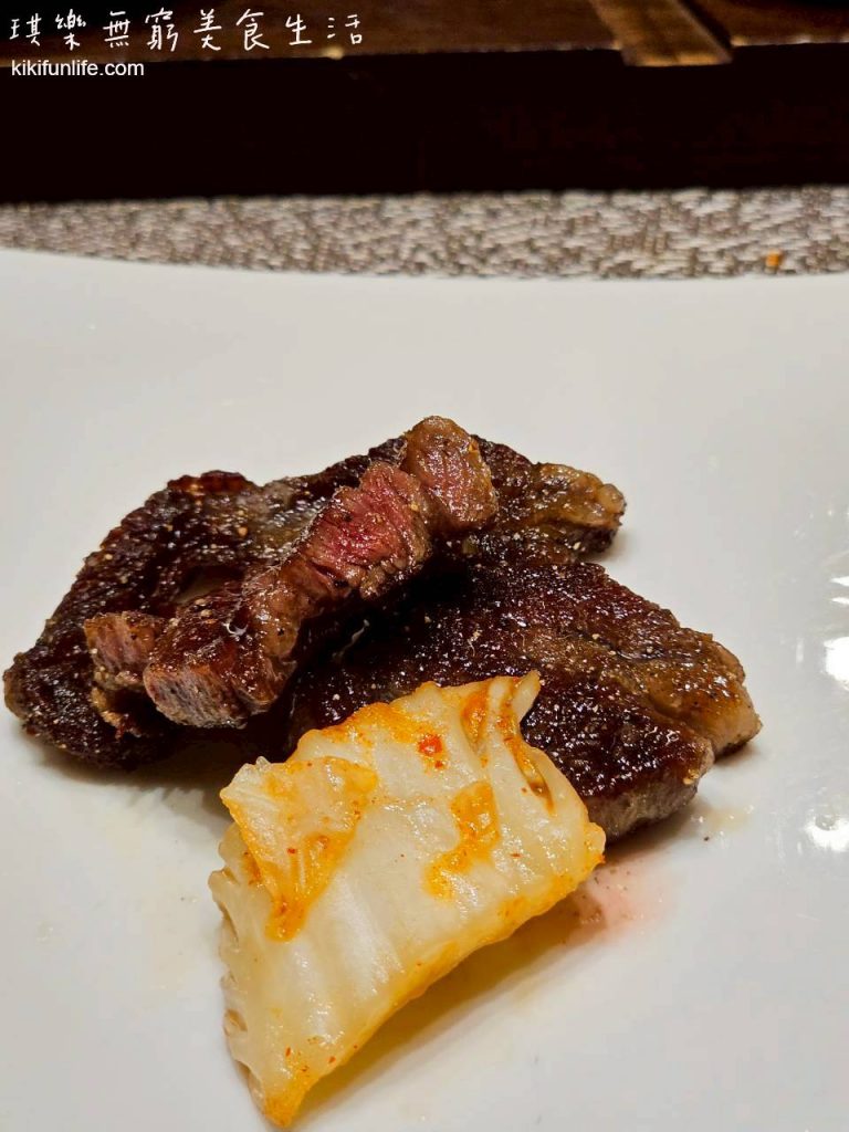 台中美食_森鐵板燒_台中高級餐廳_帶油帶筋牛肉搭配泡菜_牛肉分解料理_一牛多吃鐵板燒_日本小田牛