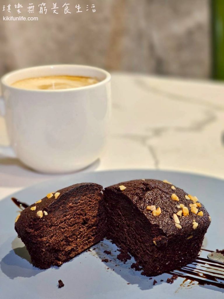 Proi Kitchen_杏仁巧克力布朗尼_台中西屯美食_西屯餐廳推薦