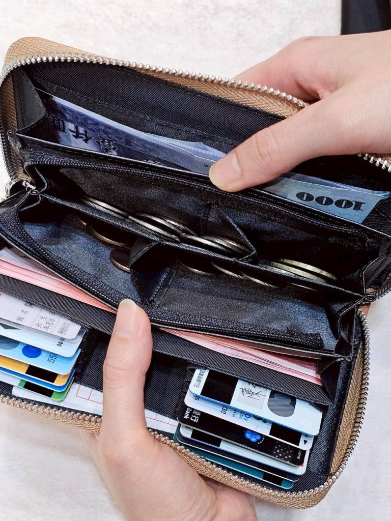 皮夾推薦_喜番屋_4COIN頭層牛皮12風琴卡位拉鍊小長夾男夾女夾_女用長皮夾推薦_風琴長夾