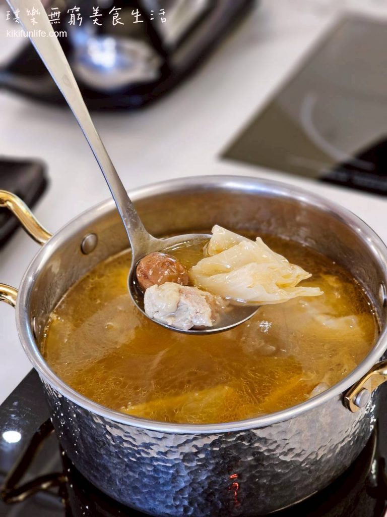 尚鮮吃到飽火鍋_尚鮮火鍋_台中火鍋推薦_台中火鍋推薦_茶油梅子雞鍋