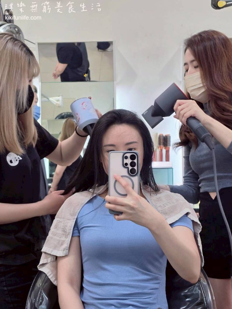 雅頓髮型_台中南屯店_護髮課程後吹整頭髮做造型