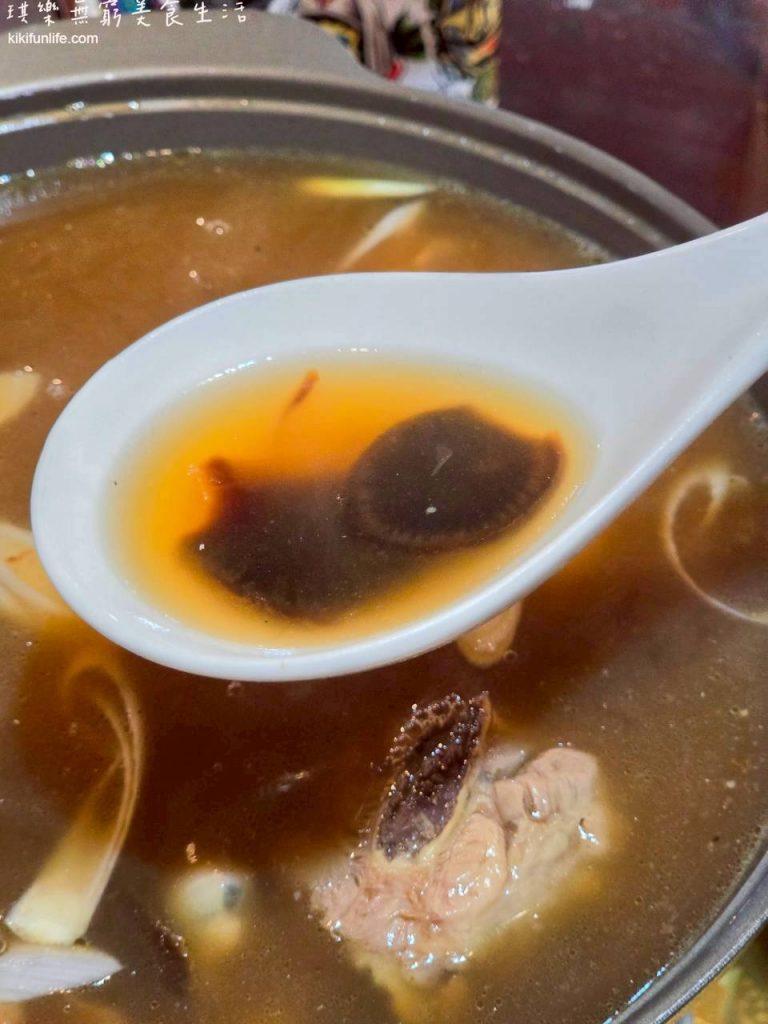 飯先知_道地臺菜餐廳_土雞湯_老菜脯蛤蜊雞湯_台中午餐_台中約會餐廳_台中家庭聚餐
