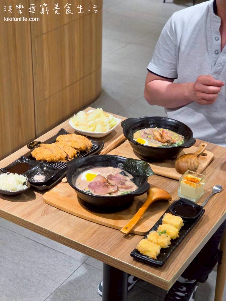 台中美食推薦_信川屋拉麵_博多豚骨拉麵