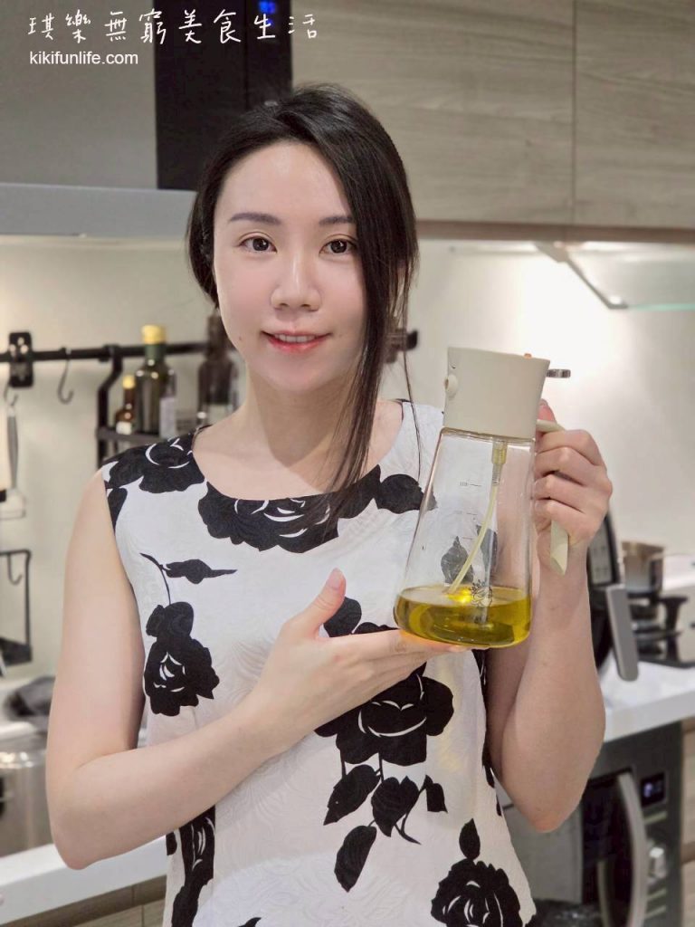 廚房用具推薦_廚貴妃CUGF_噴倒兩用油瓶_油罐推薦_約翰家庭百貨