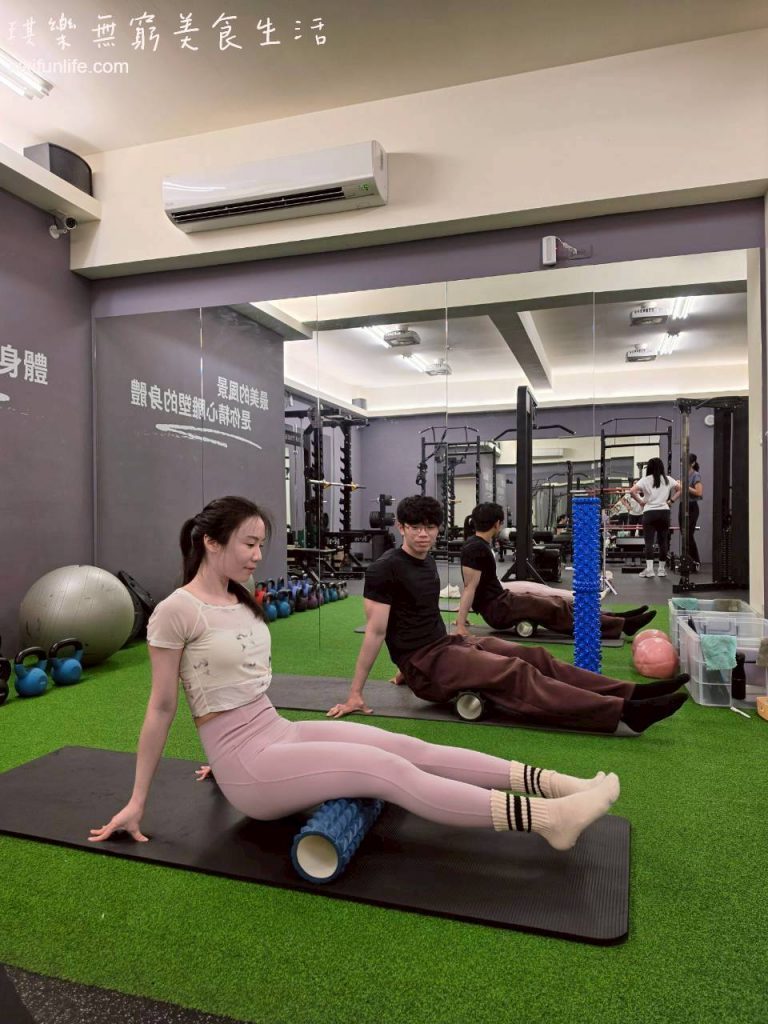 宣教練團隊_台中南區店_台中健身房推薦_滾筒放鬆