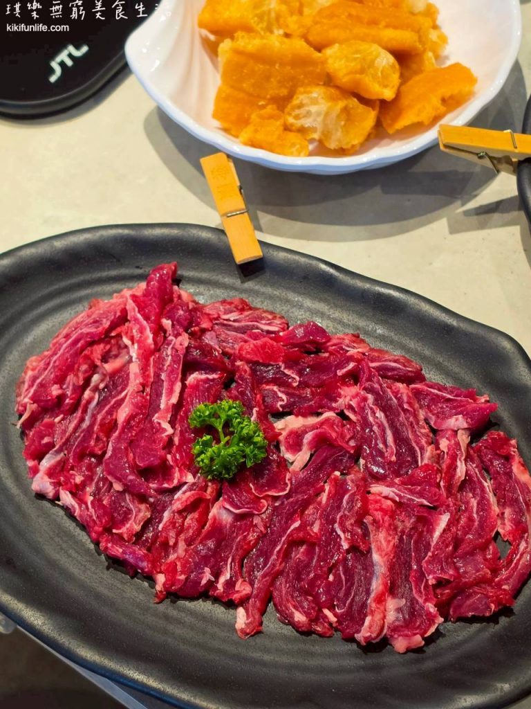 牛境溫體牛涮涮鍋_特選牛肉片_台中好吃火鍋