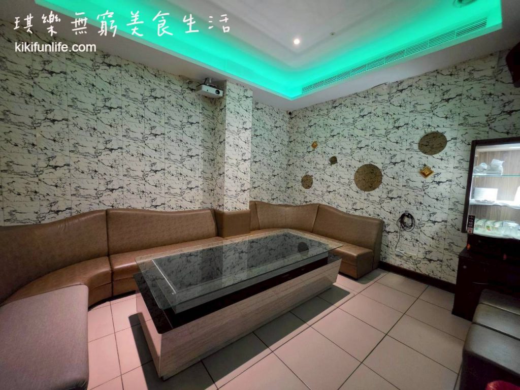 五星海鮮宴會釣蝦KTV_五星海鮮宴會餐廳_台中KTV包廂餐廳_台中聚會包廂_台中喝酒包廂