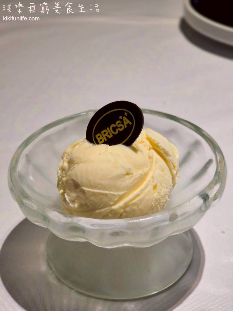 台中約會餐廳_金磚極品牛排_商業套餐_甜點_哈根達斯冰淇淋