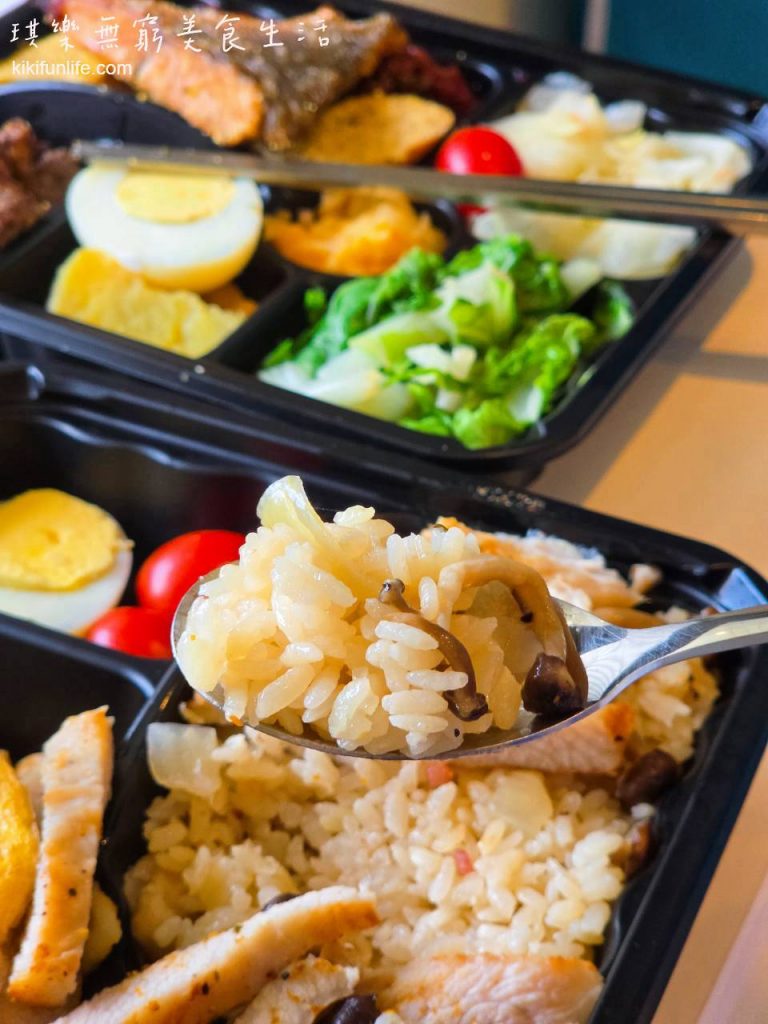 食見生活_育德店_蒜香金油炊飯_健康餐盒台中北區_低卡餐盒推薦