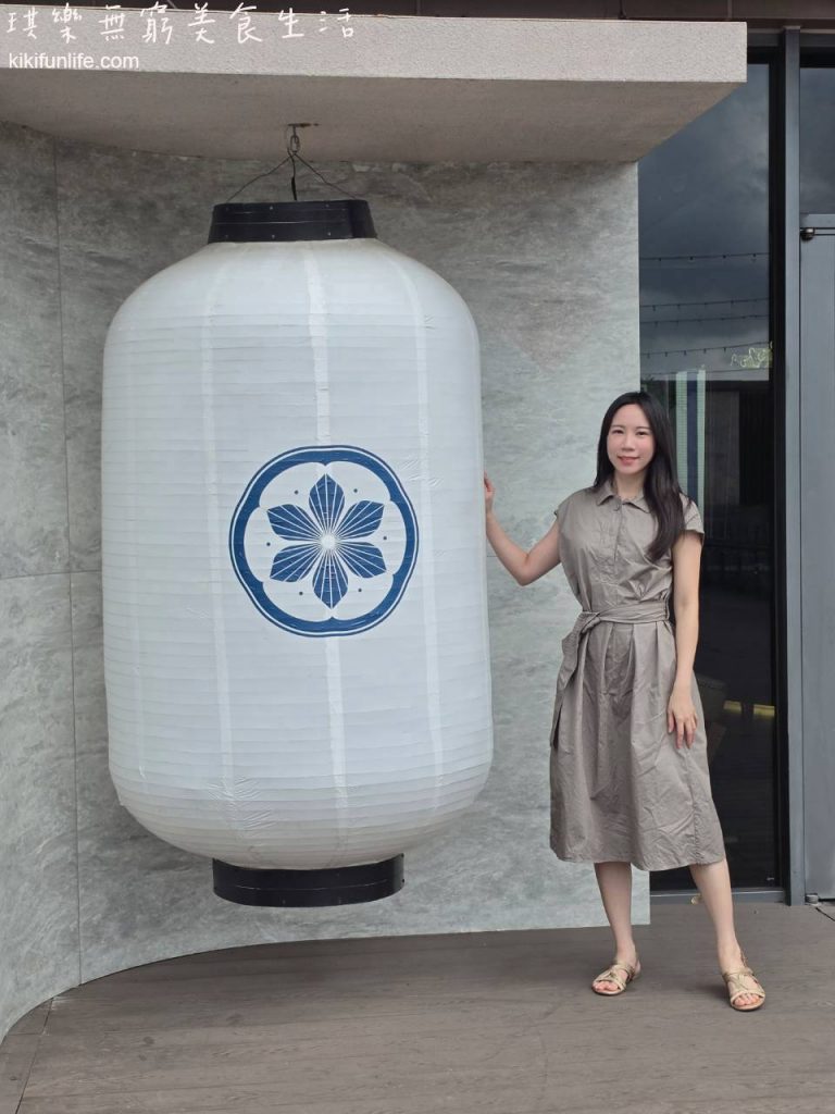明水然・樂(台中星級店)台中紀念日餐廳,空中花園日式大燈籠與餐廳入口打卡景點