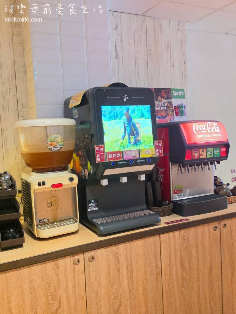鍋域涮涮鍋_台中宵夜火鍋_台中開到凌晨的餐廳推薦_飲料自助吧