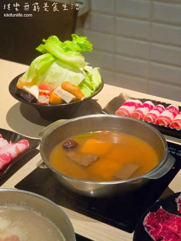 鍋域涮涮鍋_台中深夜麻辣火鍋__招牌麻辣鴨血臭豆腐鍋
