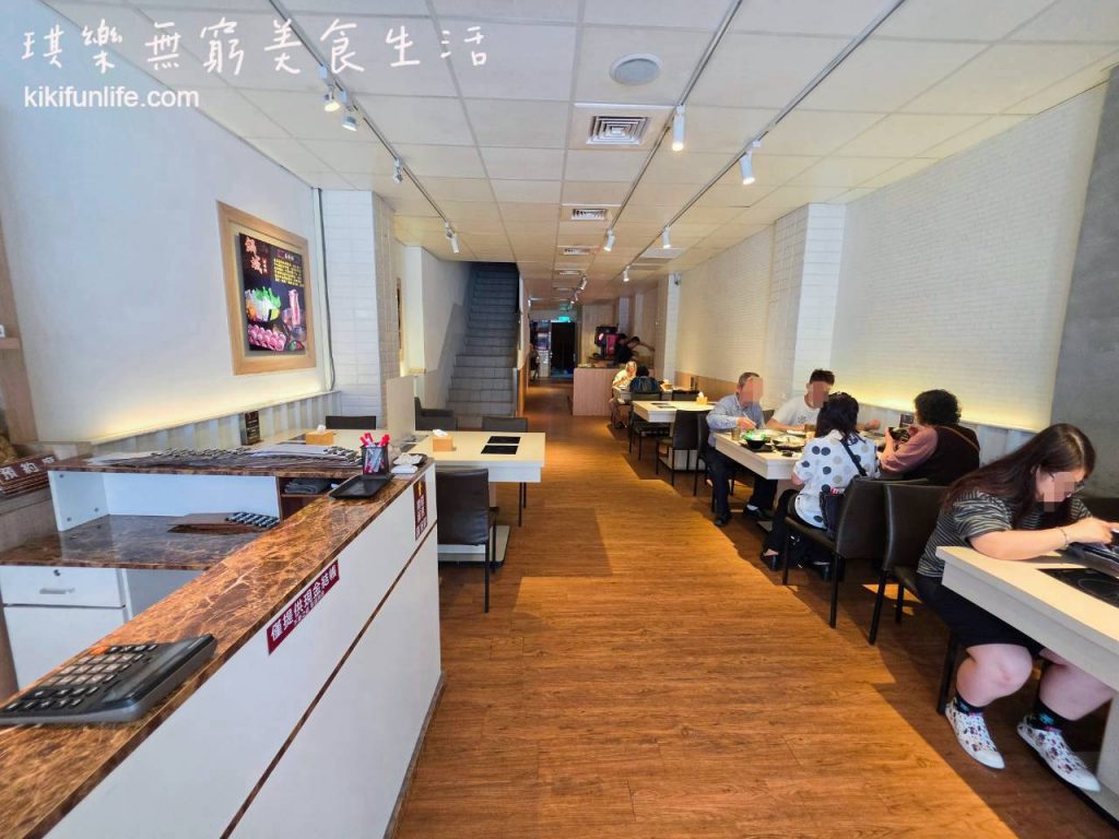 鍋域涮涮鍋_一中街必吃_台中火鍋推薦_台中平價火鍋_一樓用餐環境