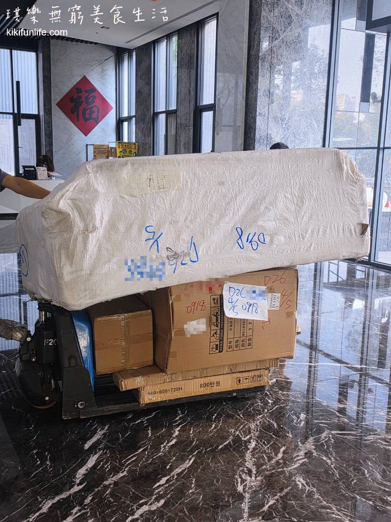 台灣新維海空集運_淘寶拆木架_大型沙發與家具完成木架拆除後的紙箱包裝